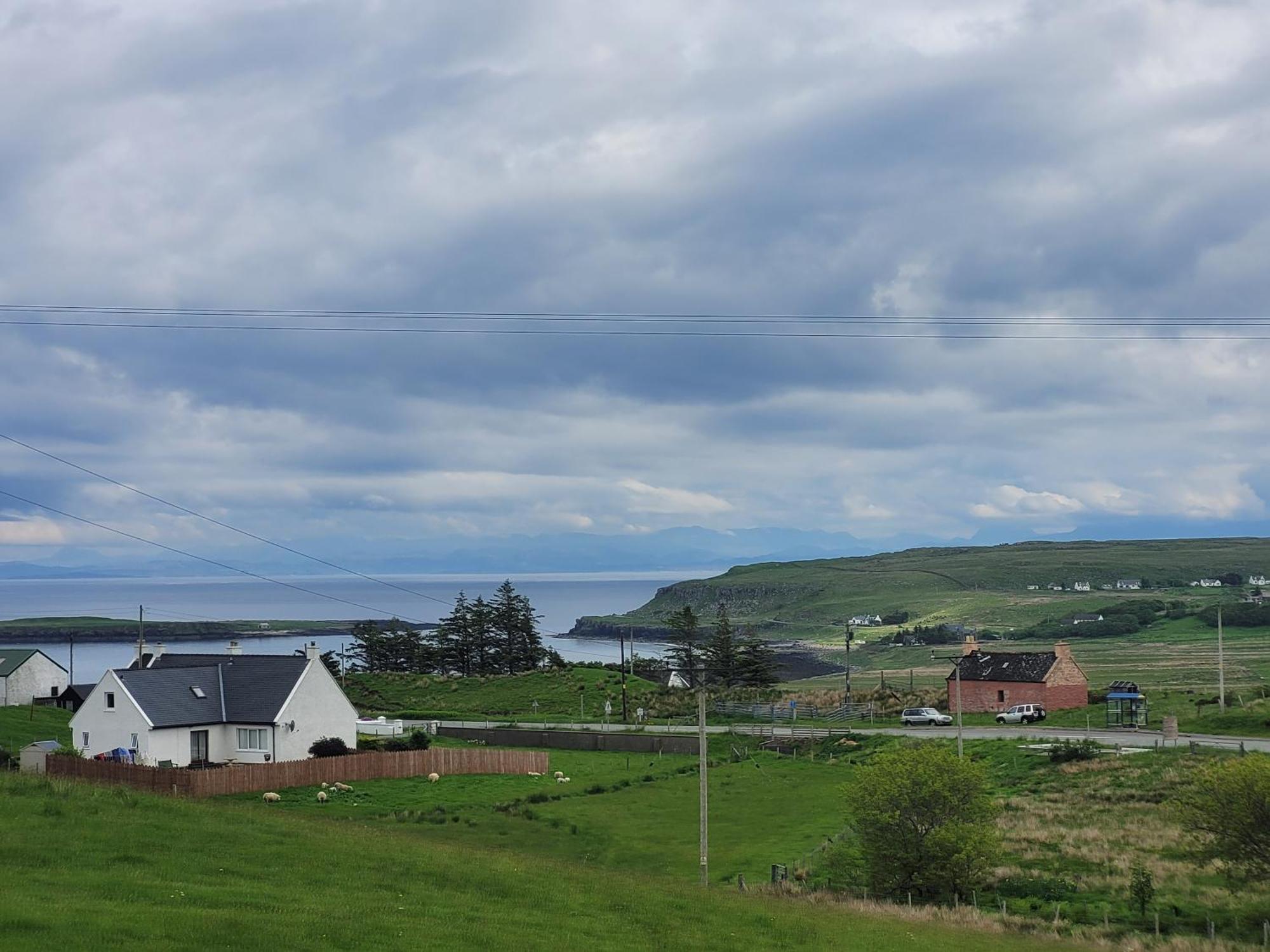 Skye Stays Staffin Exterior foto